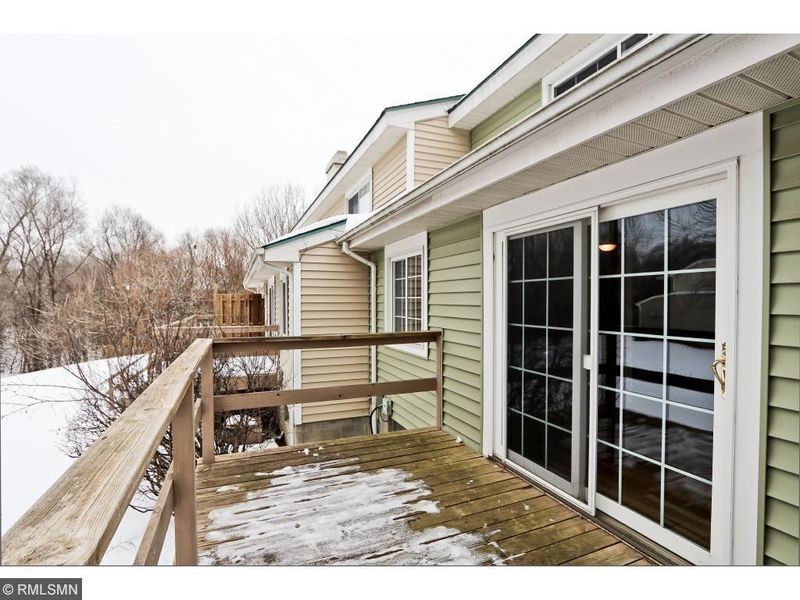 3270 Valley Ridge Dr #38, Eagan, MN 55121