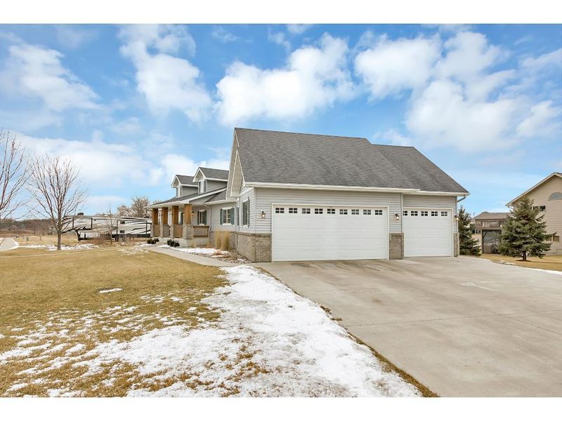 23093 Turquoise Ave, Saint Augusta, MN 56301