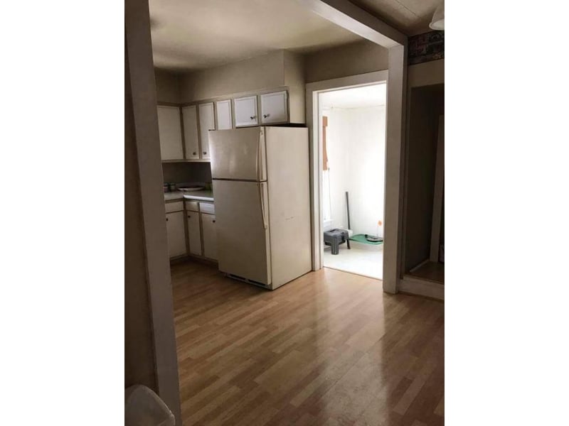 110 3rd Ave, Waldorf, MN 56091