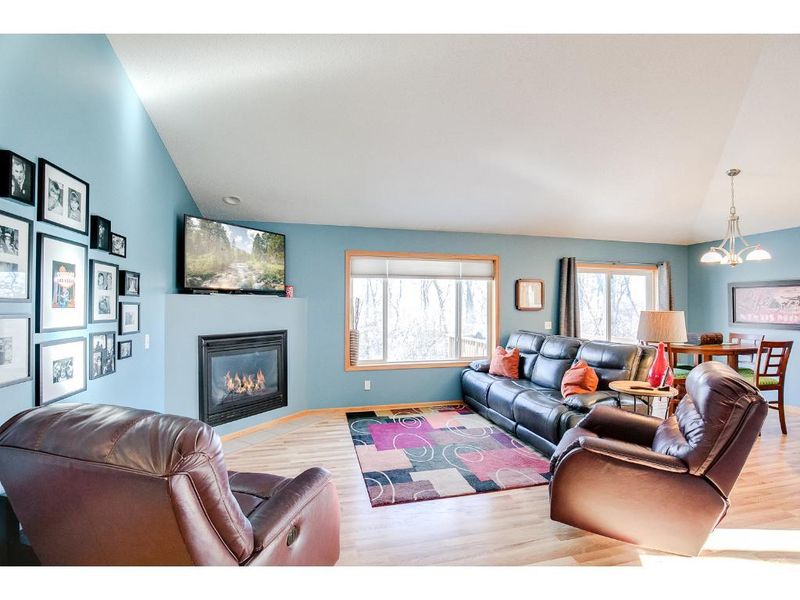 5415 Highland Trl, Big Lake, MN 55309