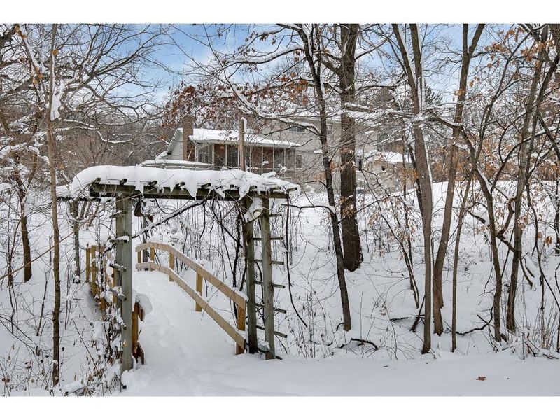 21895 Calmor Ave, Prior Lake, MN 55372