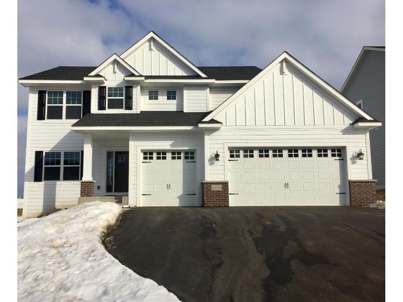 15570 Creekside Ln, Maple Grove, MN 55369
