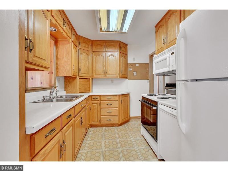 7691 Brooks St, Clear Lake, MN 55319