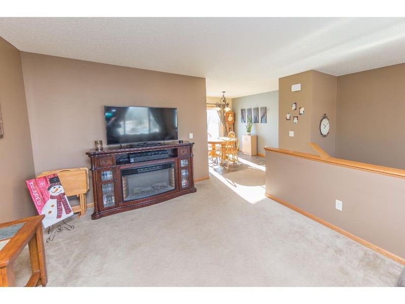 805 Isanti Pw NW, Isanti, MN 55040