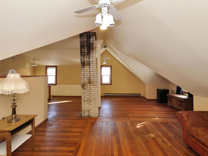 308 E 1st St, Waconia, MN 55387
