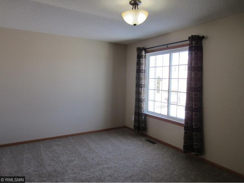 4961 Emmit Dr N #6, Hugo, MN 55038