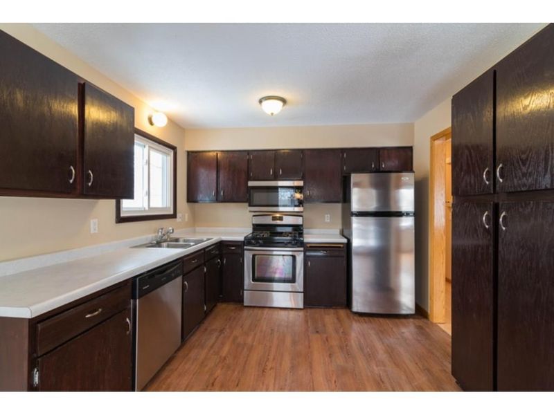 15743 Hershey Ct, Apple Valley, MN 55124