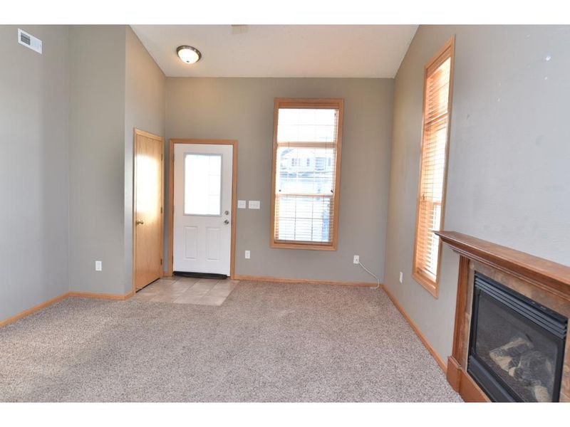 1872 Bridgewater Blvd S, Cambridge, MN 55008