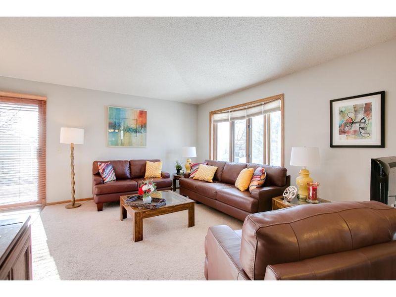 5350 Upper 147th St W, Apple Valley, MN 55124