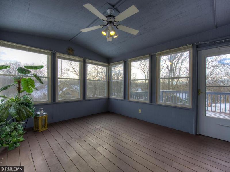 12520 Dorchester Trl, Apple Valley, MN 55124