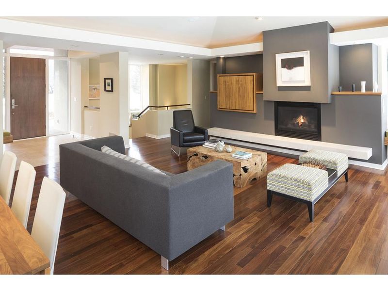 2140 Carriage Ln, Wayzata, MN 55391