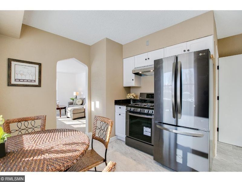 71 Wheelock Pw W, Saint Paul, MN 55117