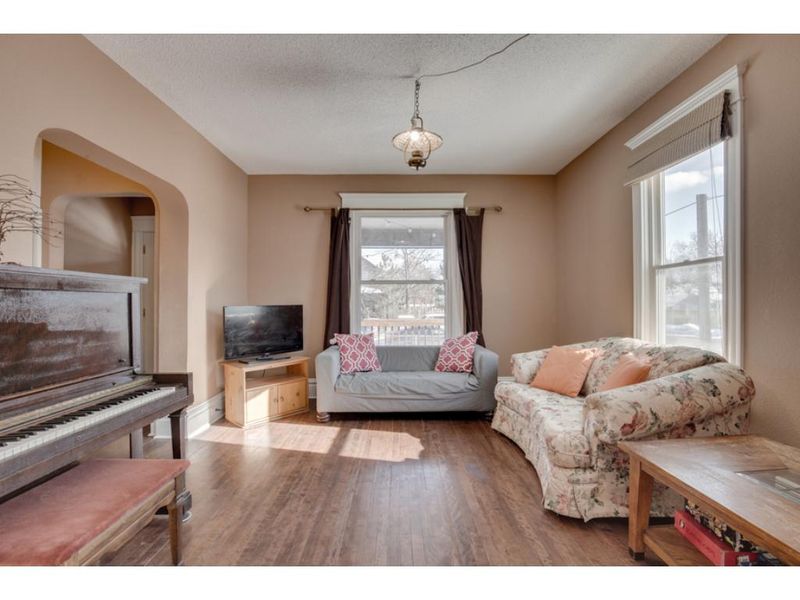 2744 16th Ave S, Minneapolis, MN 55407