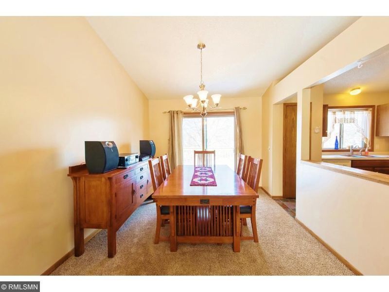 7341 158th St W, Apple Valley, MN 55124