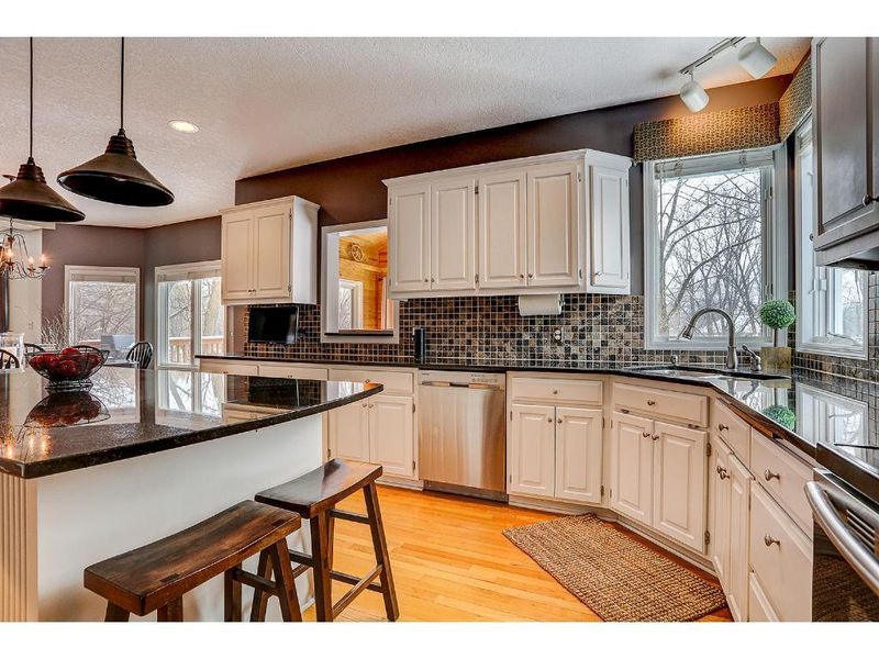 1832 Red Fox Rd, Eagan, MN 55122
