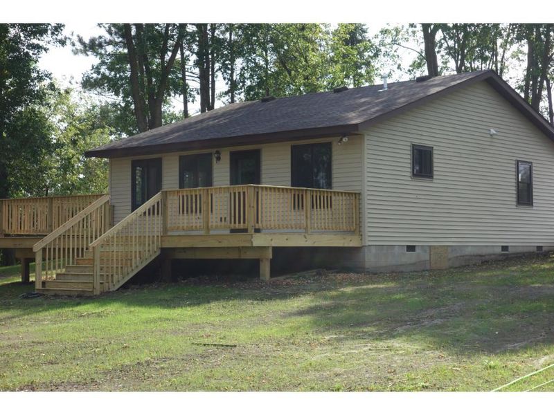 1224 NE Taylor Dr, Elysian, MN 56028