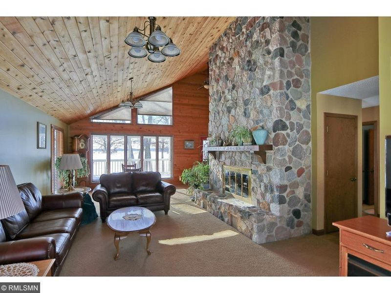 19790 Maxwill Ave N, Marine On Saint Croix, MN 55047