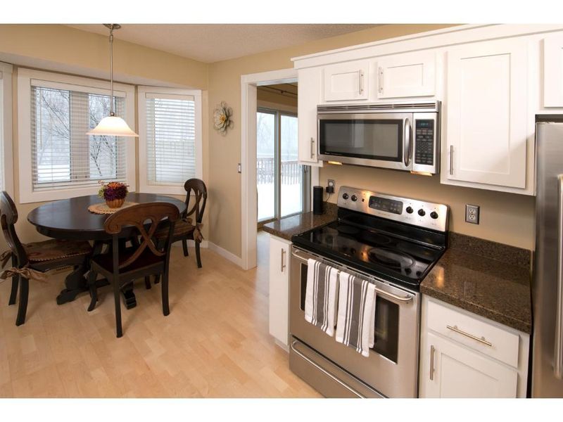 6800 Wakefield Dr, Eden Prairie, MN 55346