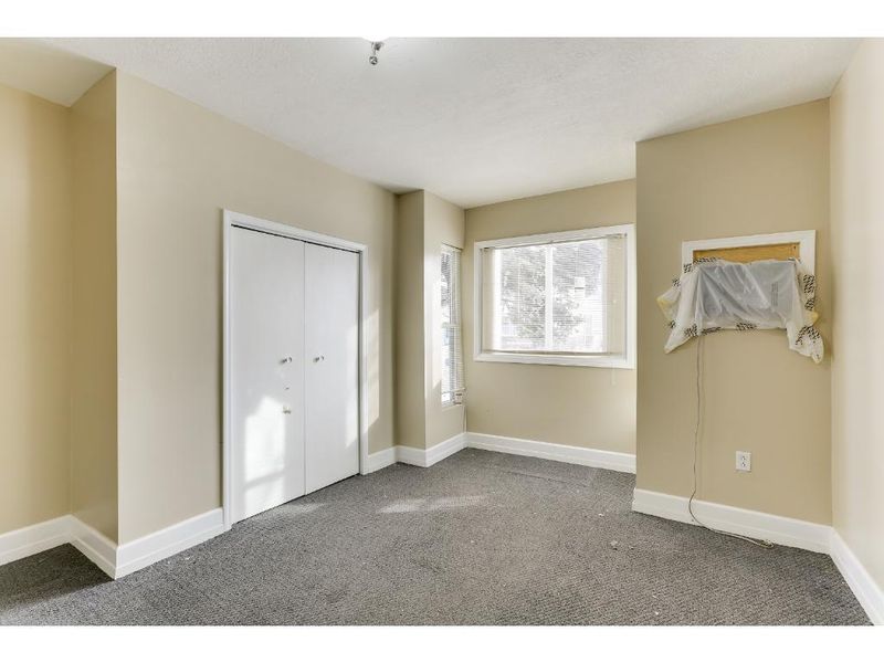 610 Adams St NE, Minneapolis, MN 55413