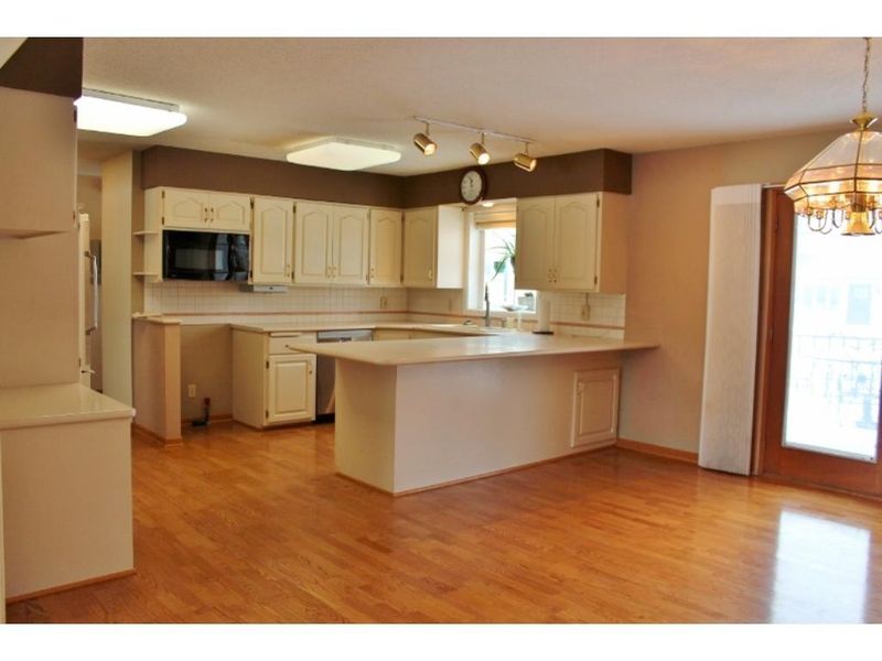 1002 Minnesota Ave, Owatonna, MN 55060