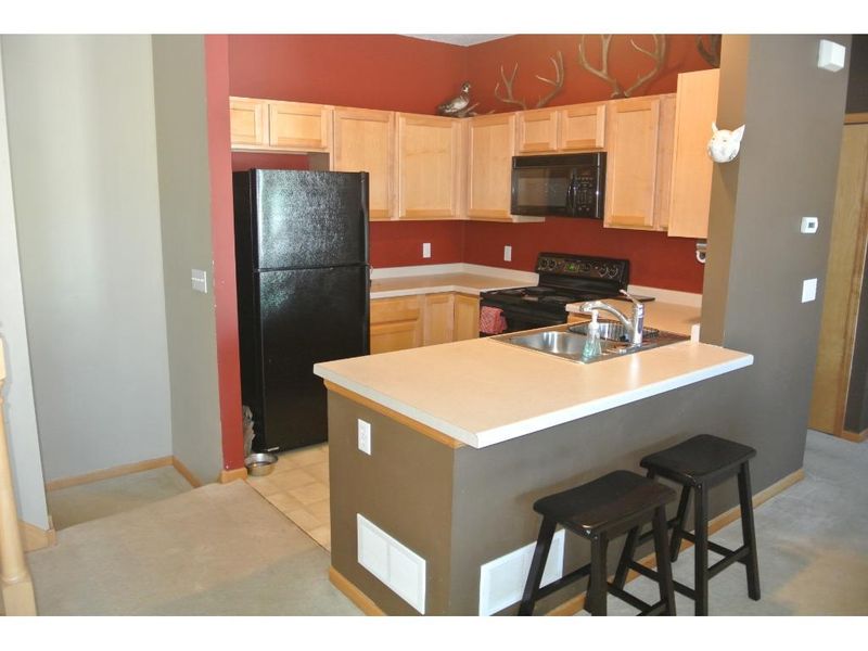 3628 Abercrombie Ln, Stillwater, MN 55082