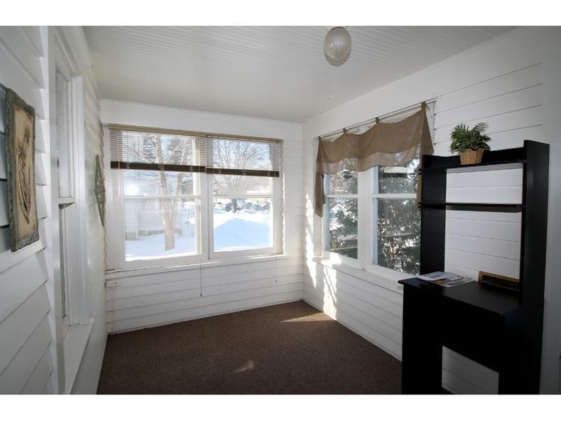 407 E Academy St, Owatonna, MN 55060