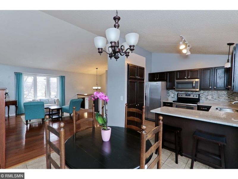 9060 W 125th St, Savage, MN 55378