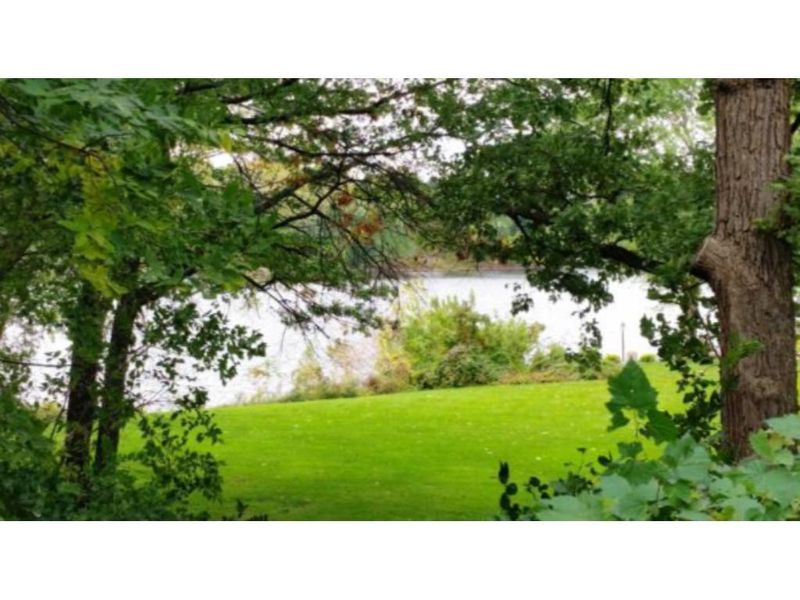 680 River Ln, Anoka, MN 55303