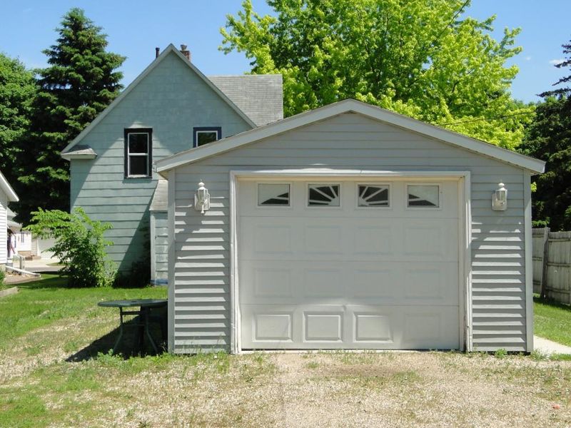 206 17th St S, Benson, MN 56215