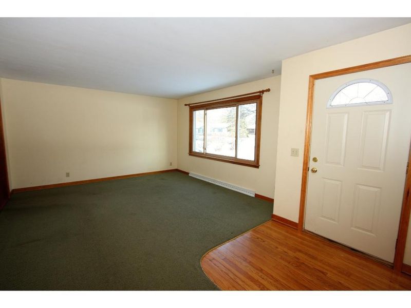 3218 Midway St, Eau Claire, WI 54703
