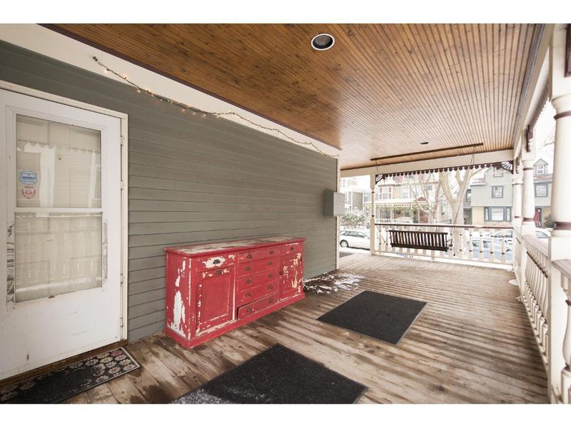 410 Laurel Ave, Saint Paul, MN 55102