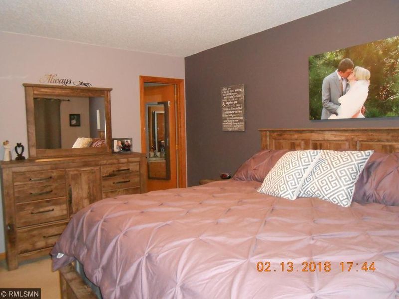 900 Mallard St NE, Hanover, MN 55341