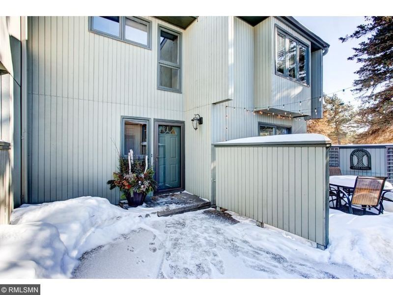 10932 Abbott Ln, Minnetonka, MN 55343