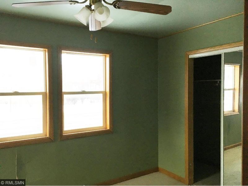 802 S 6th St, Brainerd, MN 56401
