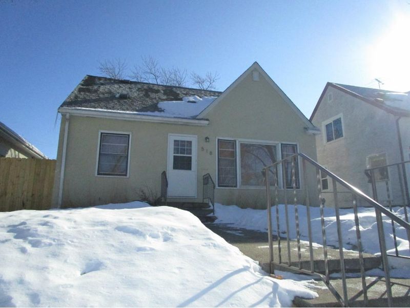 518 9th Ave N, South Saint Paul, MN 55075