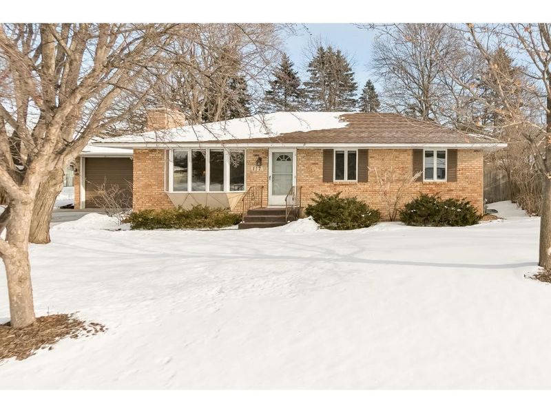 117 Yoho Dr, Anoka, MN 55303