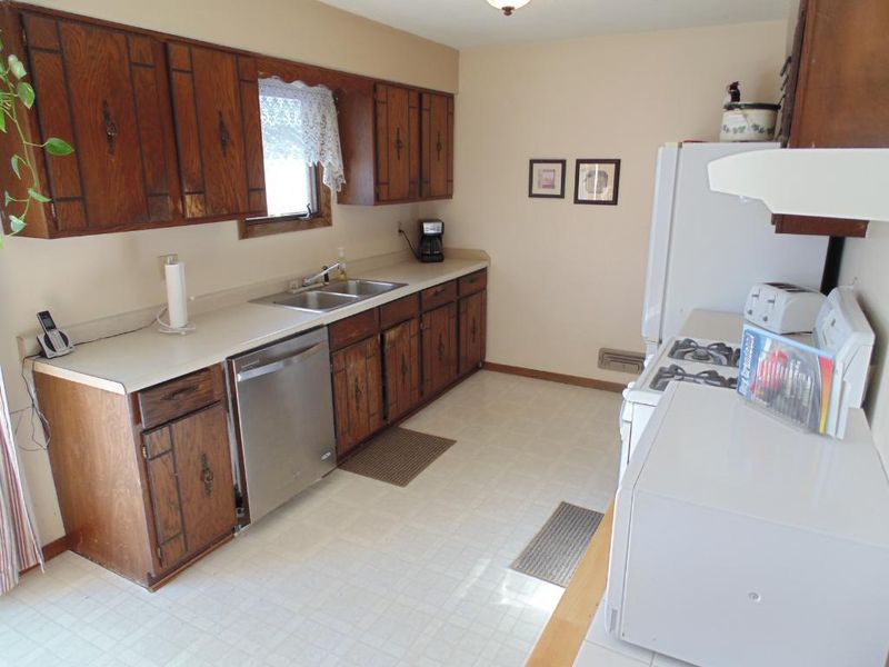 1970 Central Ave, Long Lake, MN 55356
