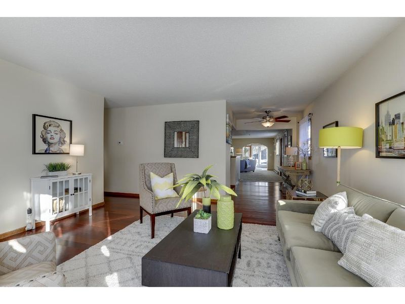 2003 Bordner Pl, Saint Paul, MN 55116