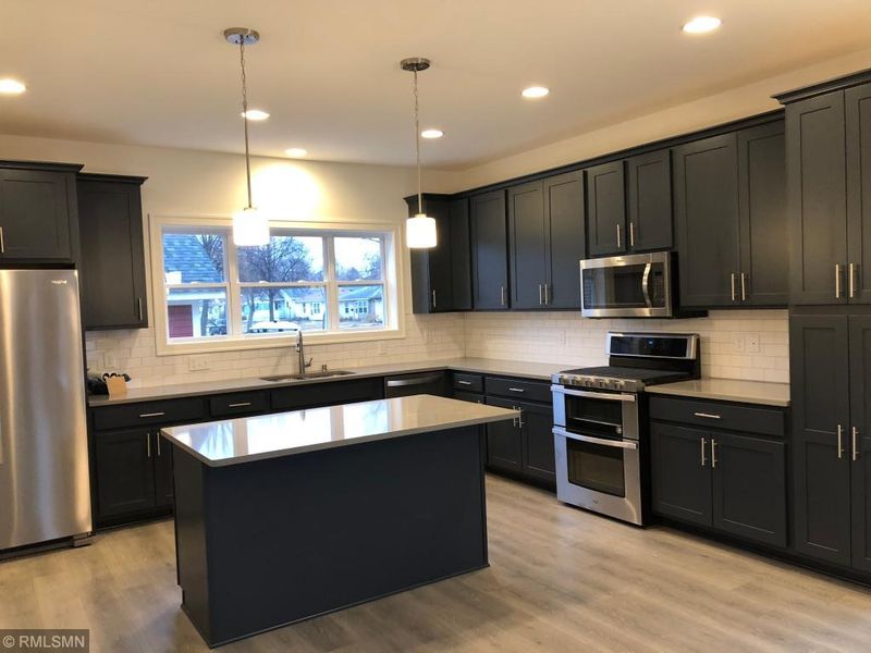 1400 50th Ave N, Minneapolis, MN 55430