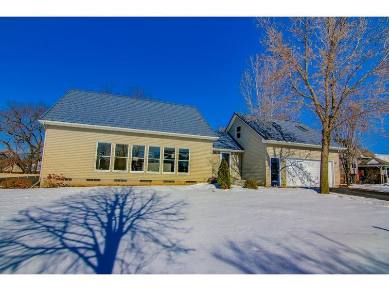 633 Washington St, River Falls, WI 54022