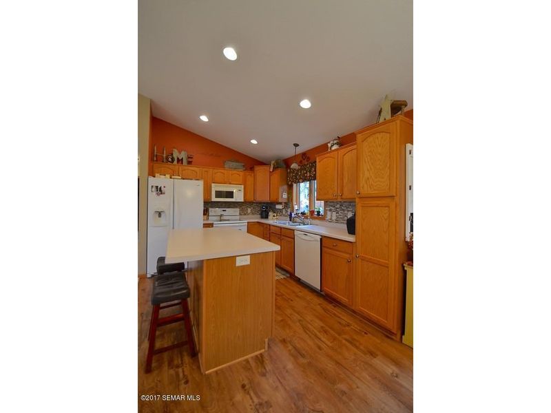 110 Water St, Kenyon, MN 55946