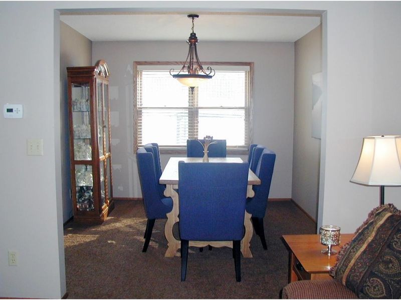 2052 Burke Ave E, North Saint Paul, MN 55109