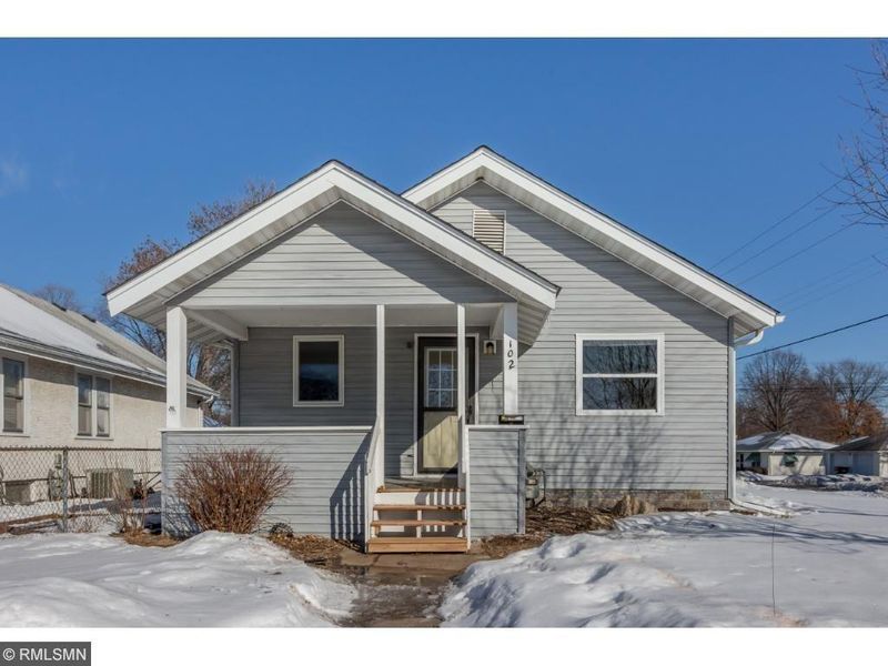 102 Dale St W, South Saint Paul, MN 55075