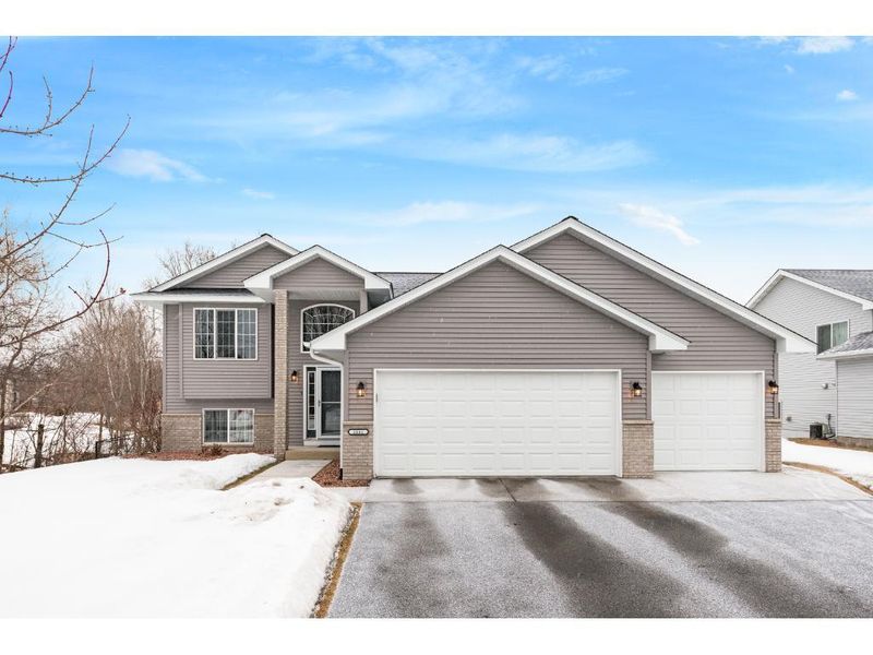 1151 111th Ave NE, Blaine, MN 55434