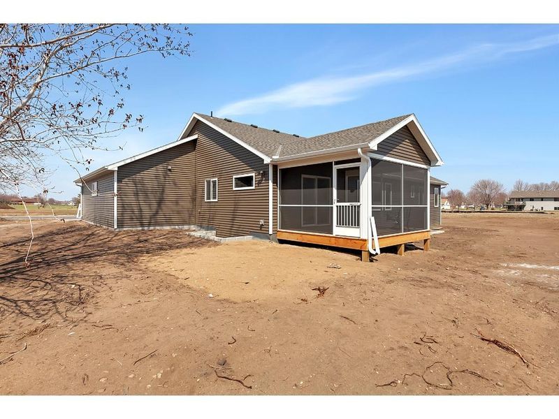 5816 16th St, Saint Cloud, MN 56303