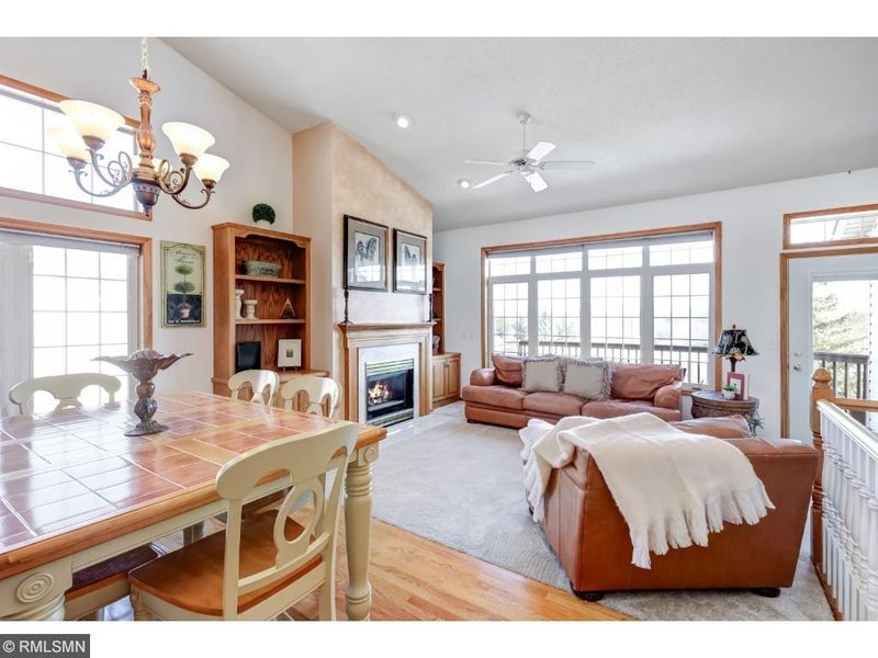 8535 Powers Pl, Chanhassen, MN 55317