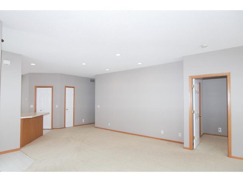 2166 Langston Ln NE, Saint Michael, MN 55376