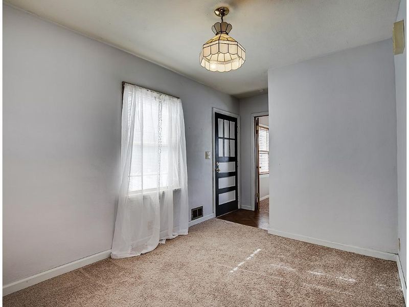 581 Humboldt Ave, Saint Paul, MN 55107