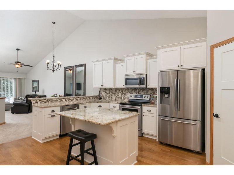 4265 93rd Ave N, Brooklyn Park, MN 55443