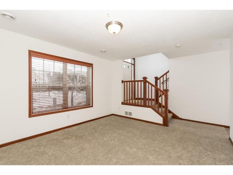 11709 Emery Village Dr N, Champlin, MN 55316